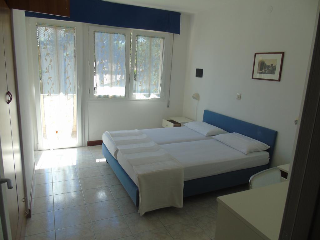 Villa Valeria Lignano Sabbiadoro Bilik gambar